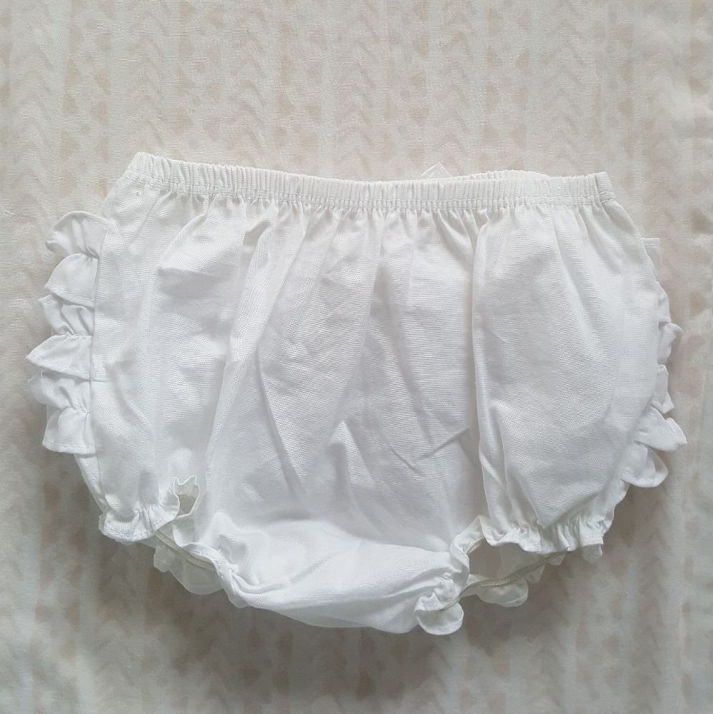 Ruffle Butts White Diaper Cover Size 3-6 months